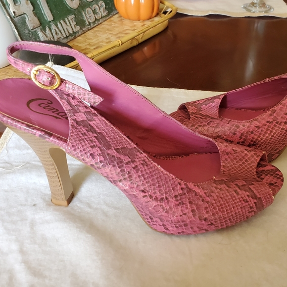 Candie's Snake Skin Pink Heels - Picture 6 of 7